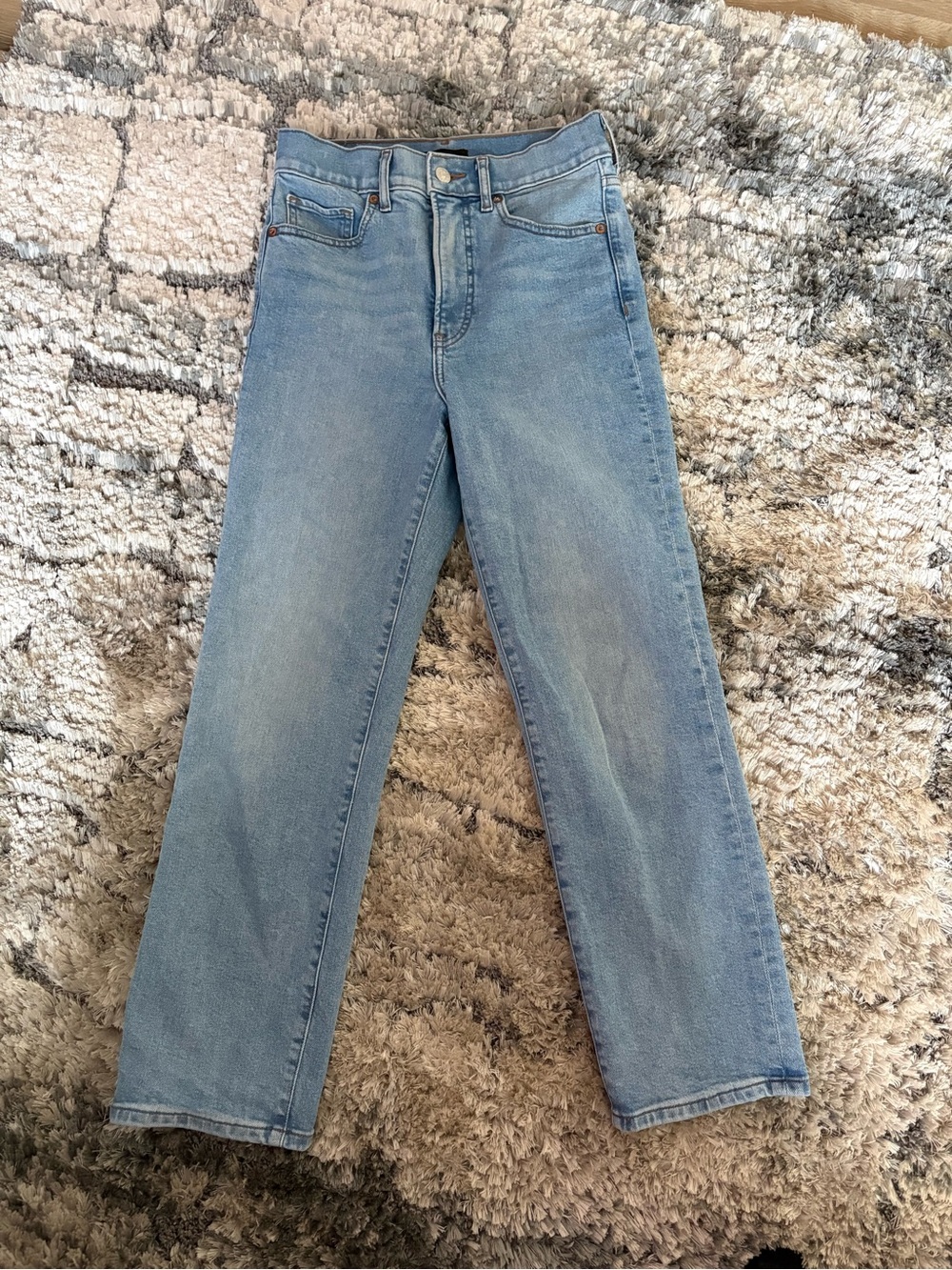 Express Women's Light Blue Straight-Leg Jeans